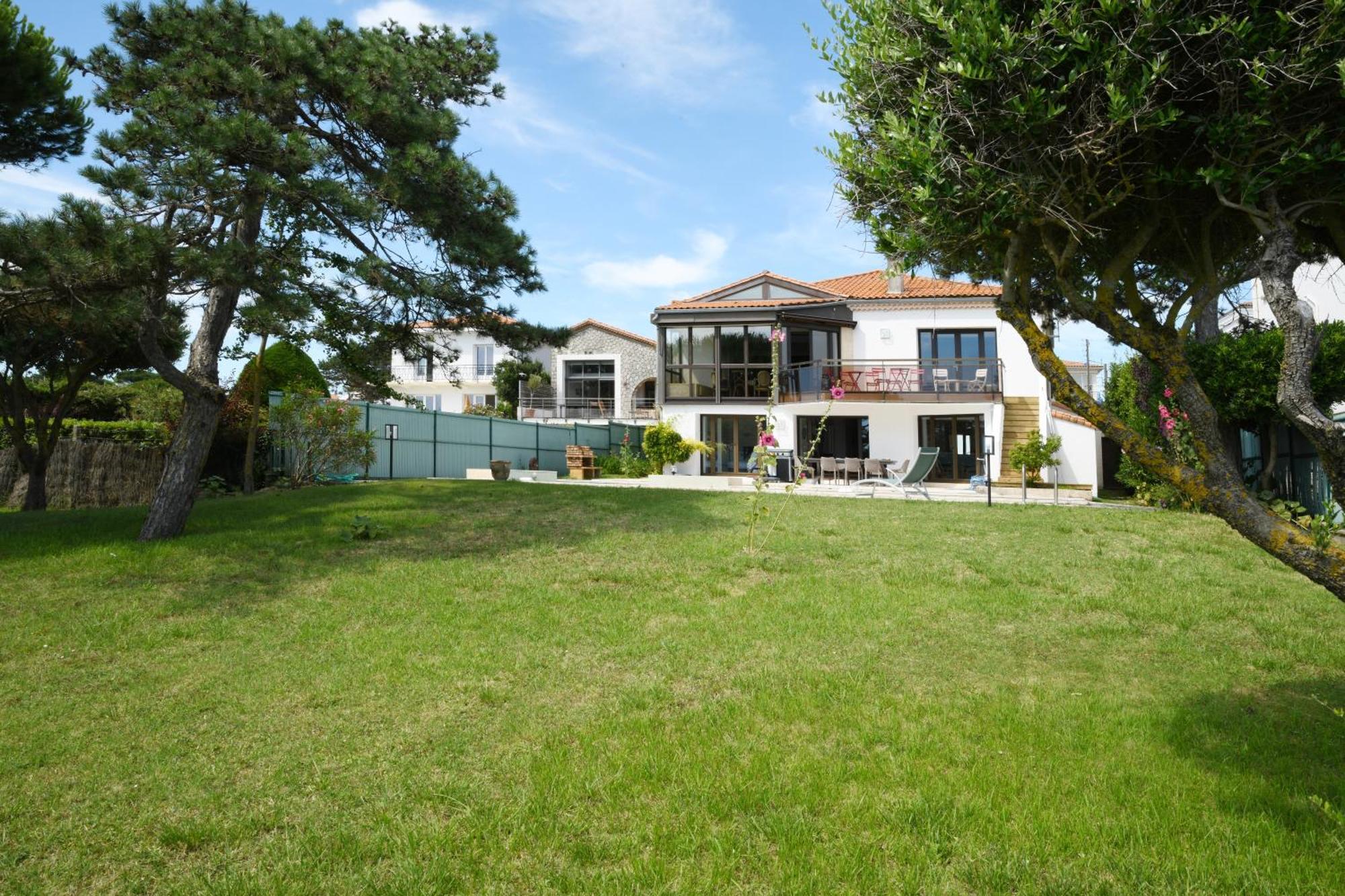 Villa Avec Piscine Chauffee Et Magnifique Vue